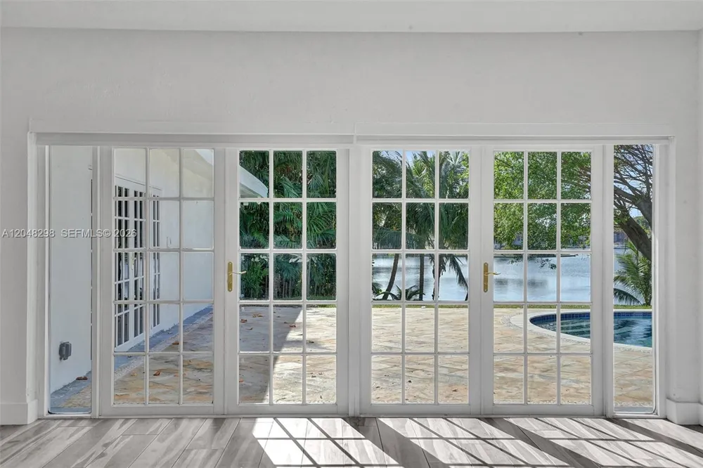 19260 NE 22nd Ave North Miami Beach, FL 33180