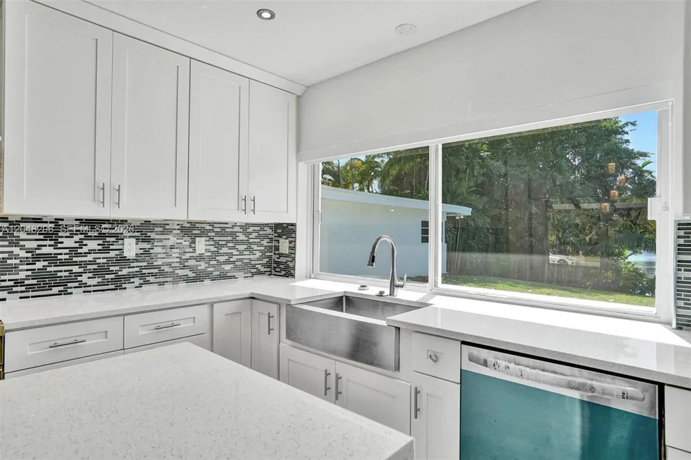 19260 NE 22nd Ave North Miami Beach, FL 33180