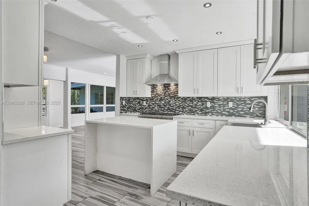19260 NE 22nd Ave North Miami Beach, FL 33180