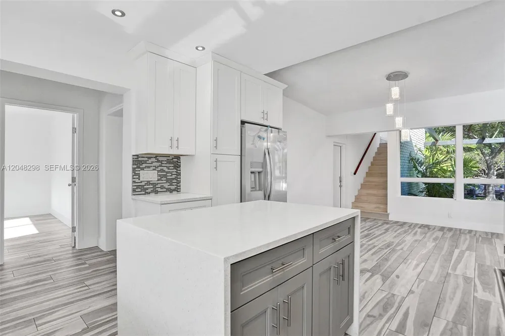 19260 NE 22nd Ave North Miami Beach, FL 33180