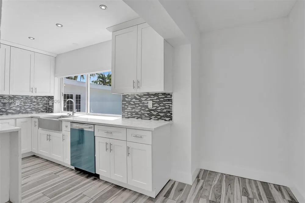 19260 NE 22nd Ave North Miami Beach, FL 33180