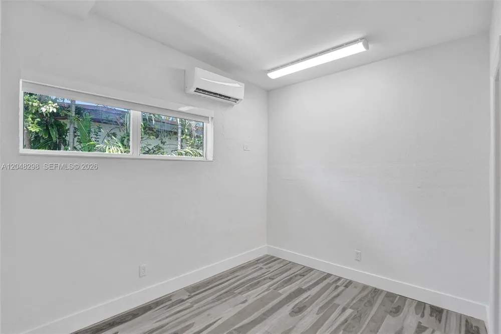 19260 NE 22nd Ave North Miami Beach, FL 33180