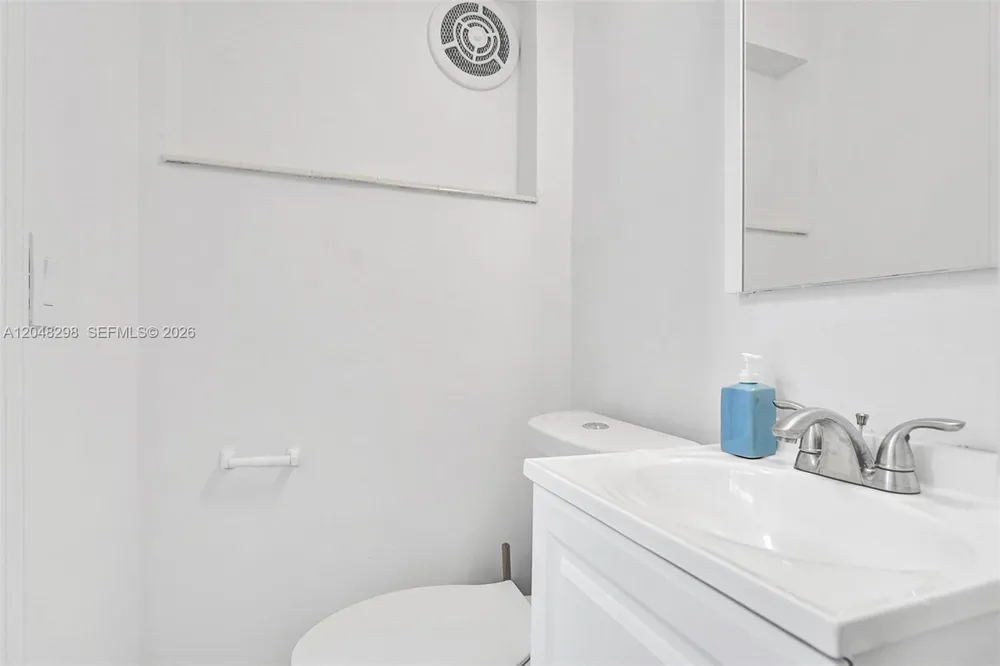 19260 NE 22nd Ave North Miami Beach, FL 33180