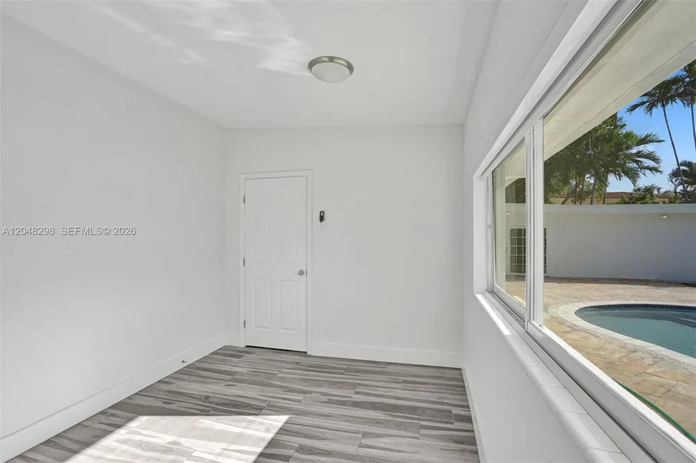 19260 NE 22nd Ave North Miami Beach, FL 33180