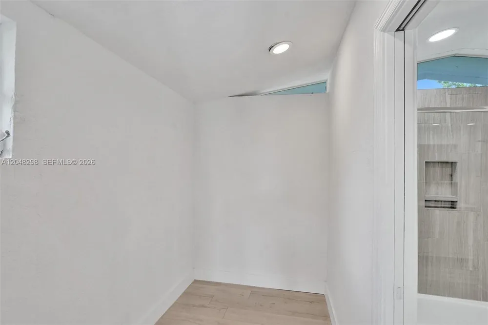 19260 NE 22nd Ave North Miami Beach, FL 33180