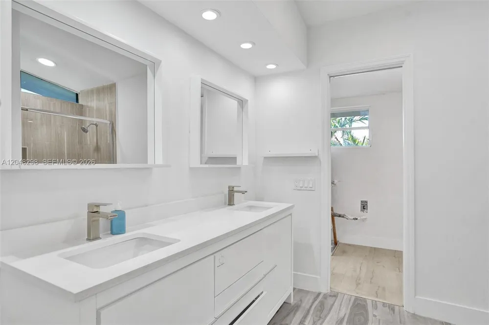 19260 NE 22nd Ave North Miami Beach, FL 33180