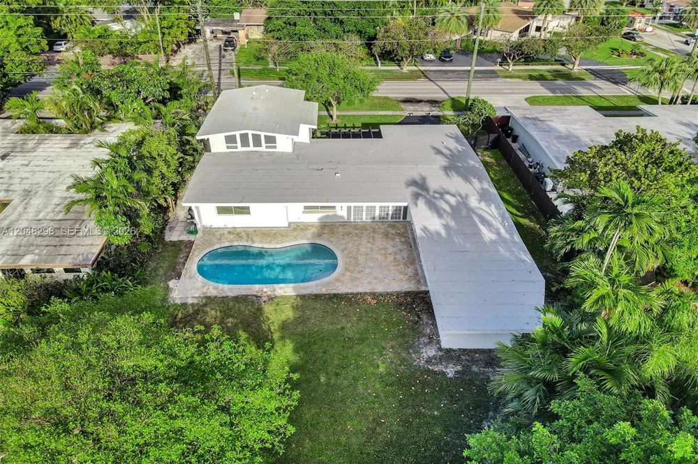 19260 NE 22nd Ave North Miami Beach, FL 33180