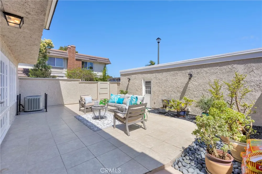5191 Victoria Westminster, CA 92683