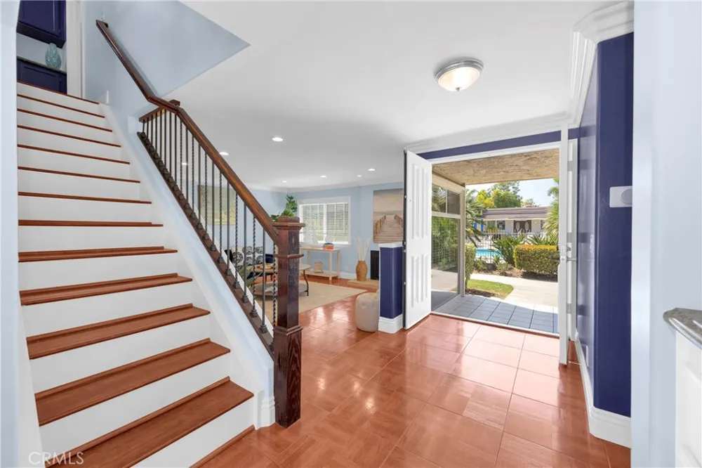 5191 Victoria Westminster, CA 92683