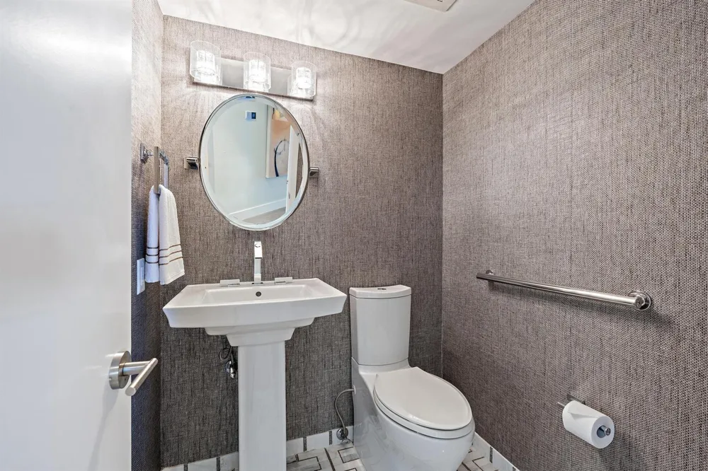 5250 Ocean Drive #10s Singer Island, FL 33404