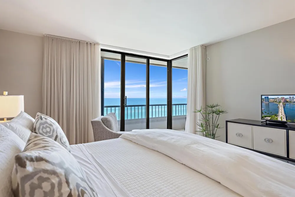 5250 Ocean Drive #10s Singer Island, FL 33404