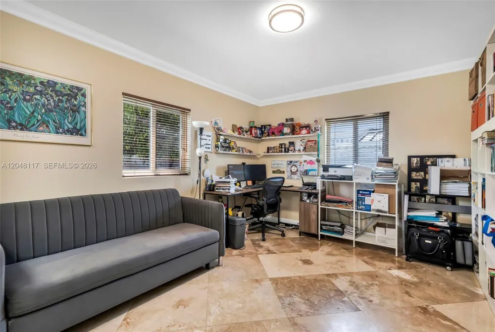 114 SW SW 57th Ct Miami, FL 33144