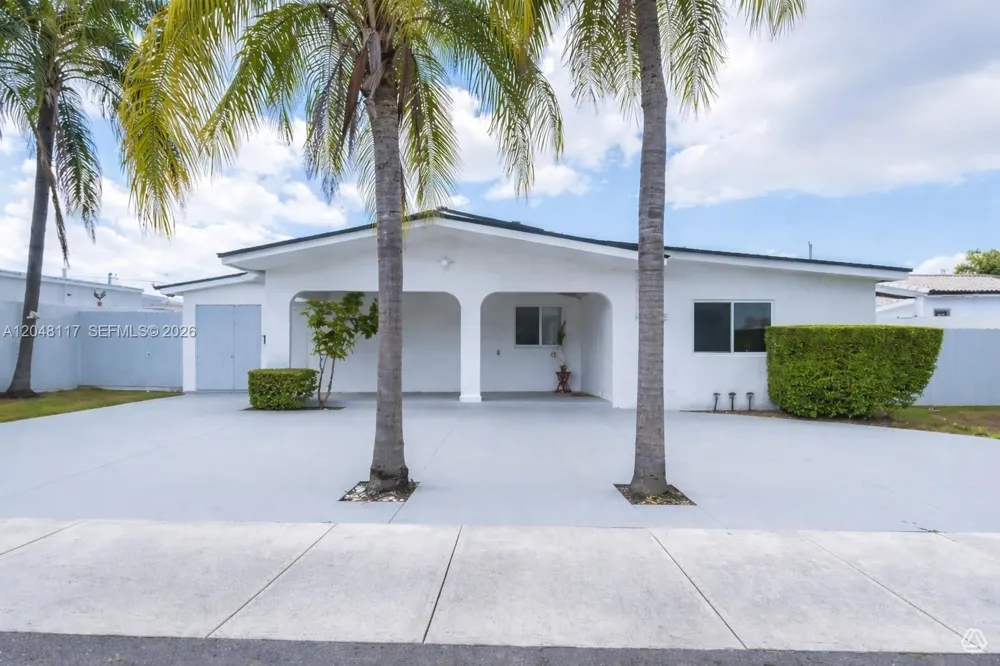 114 SW SW 57th Ct Miami, FL 33144