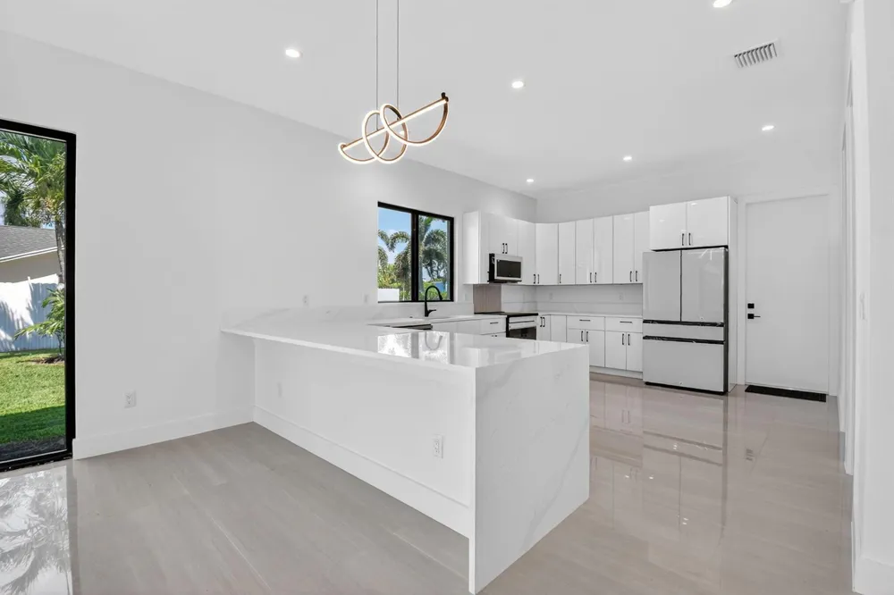 3920 Espan Court Palm Springs, FL 33461