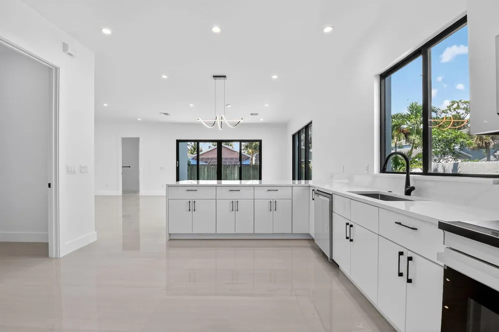 3920 Espan Court Palm Springs, FL 33461