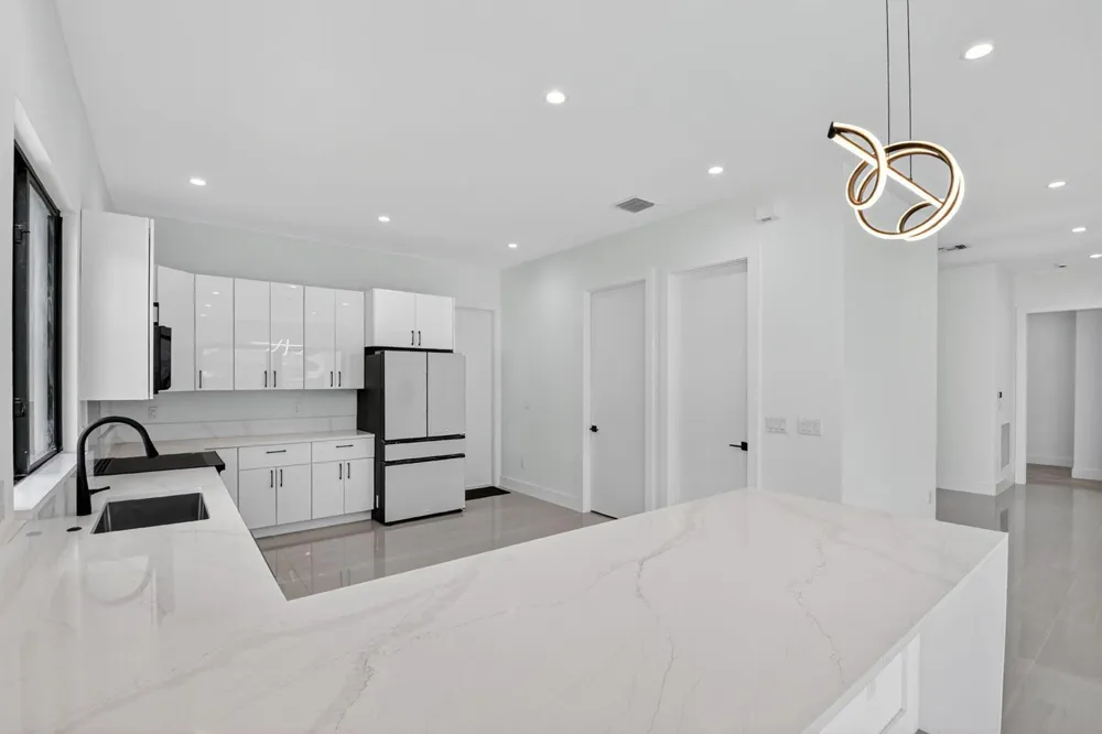 3920 Espan Court Palm Springs, FL 33461