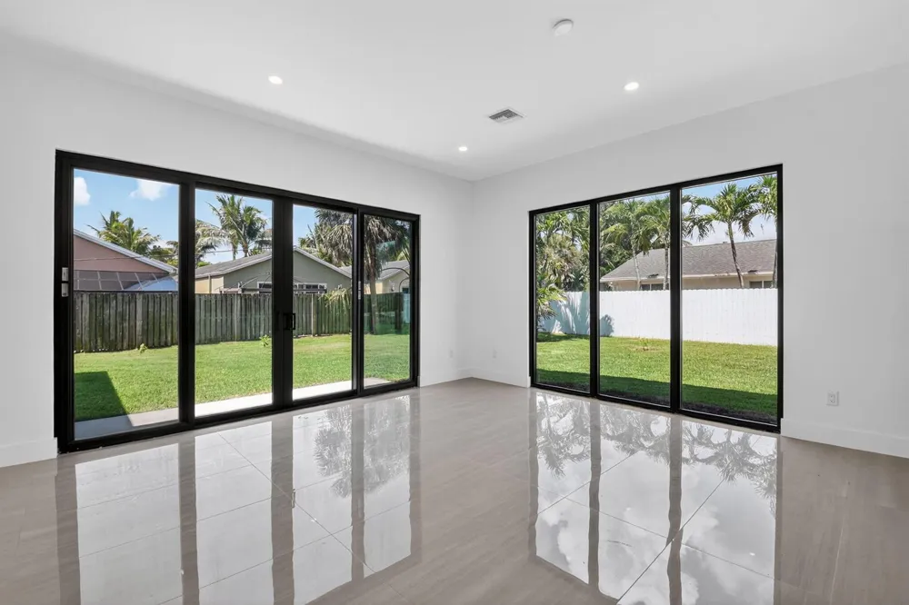 3920 Espan Court Palm Springs, FL 33461