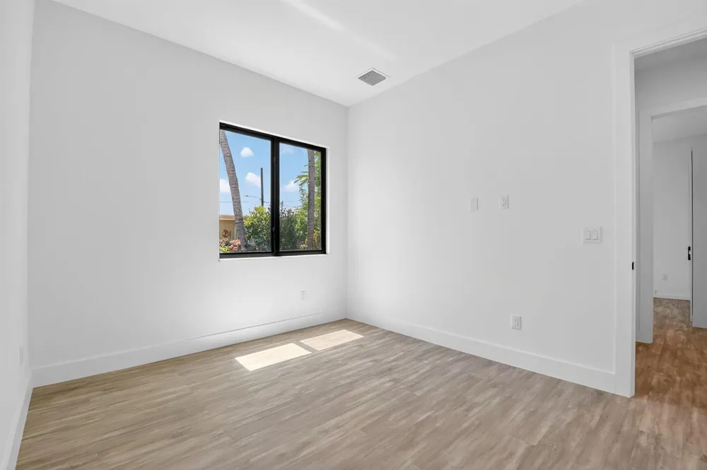 3920 Espan Court Palm Springs, FL 33461
