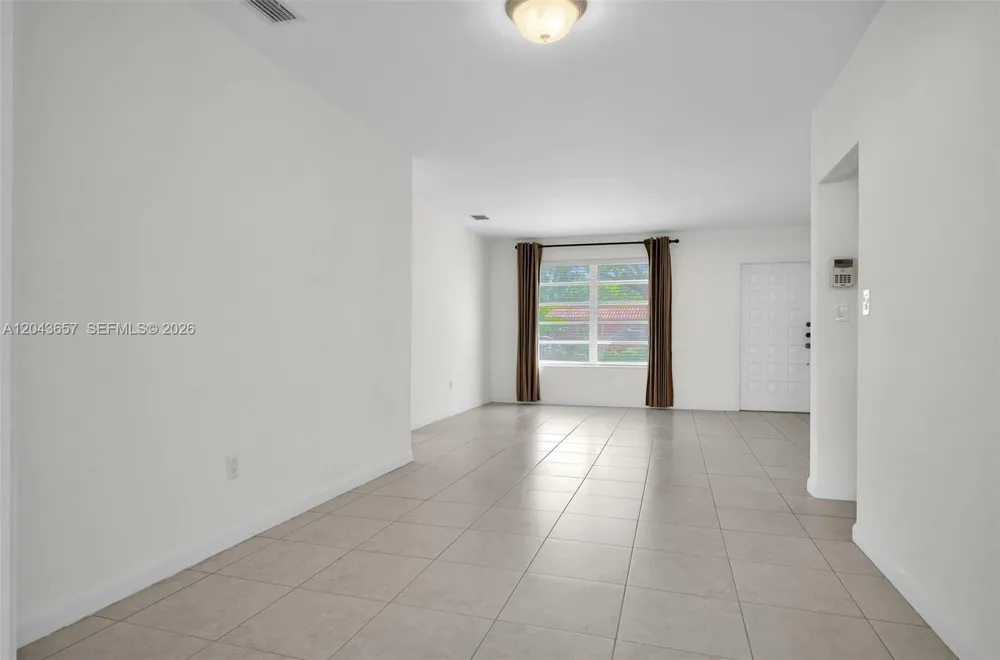 14375 Lake Candlewood Ct Miami Lakes, FL 33014