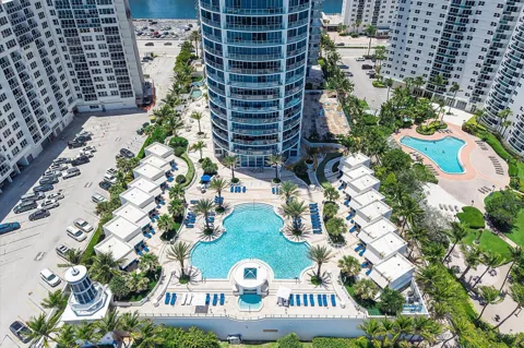 3101 S Ocean Drive #2707