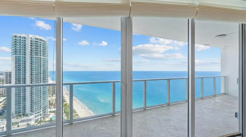 3101 S Ocean Drive #2707 Hollywood, FL 33019