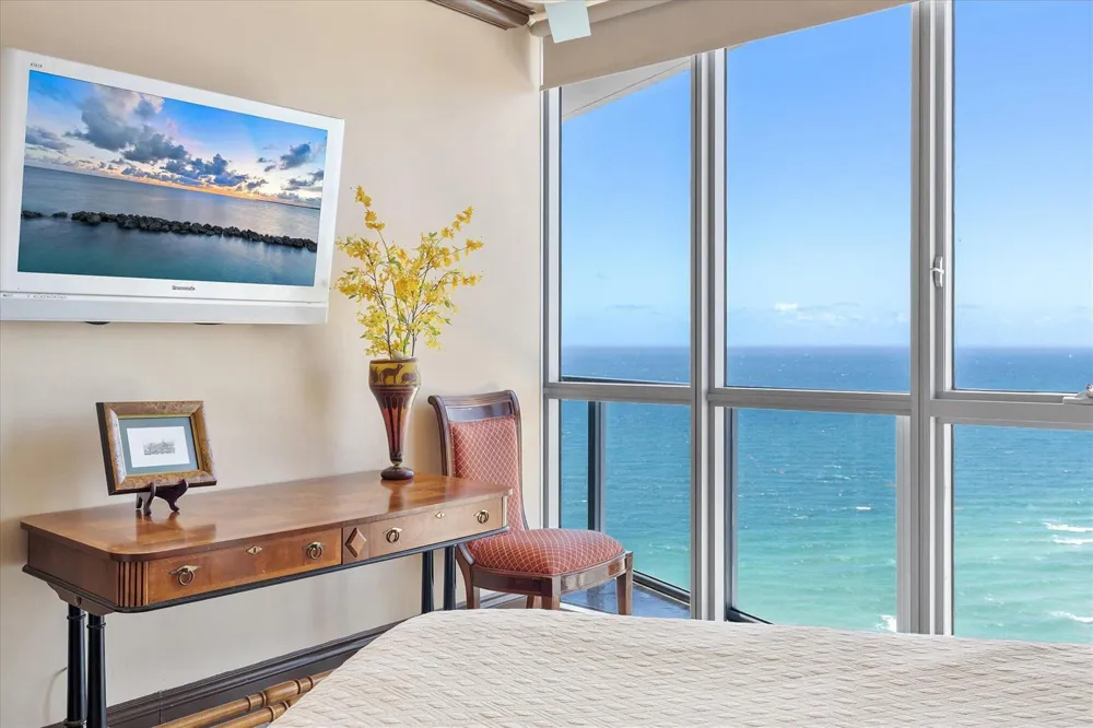 3101 S Ocean Drive #2707 Hollywood, FL 33019