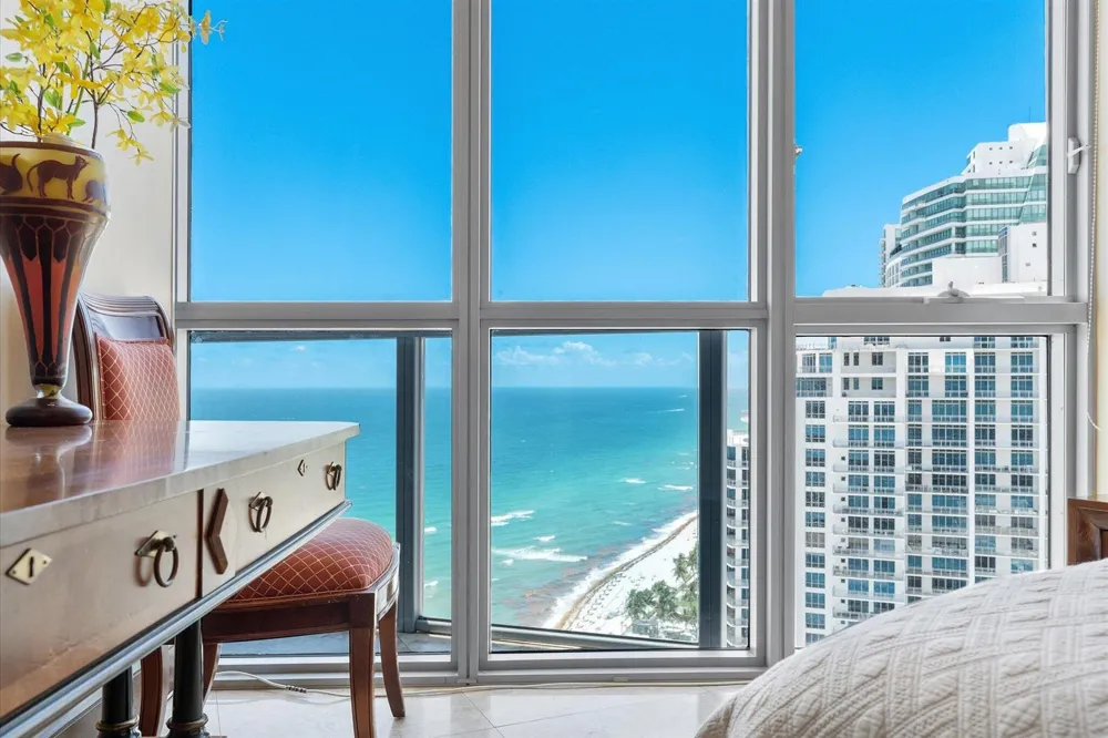 3101 S Ocean Drive #2707 Hollywood, FL 33019