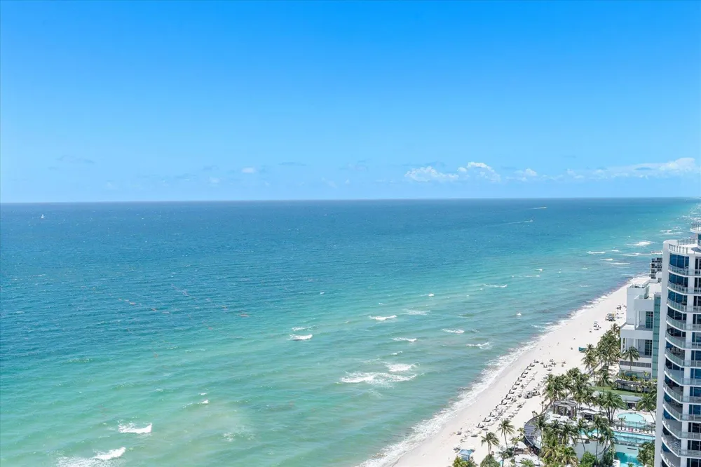 3101 S Ocean Drive #2707 Hollywood, FL 33019