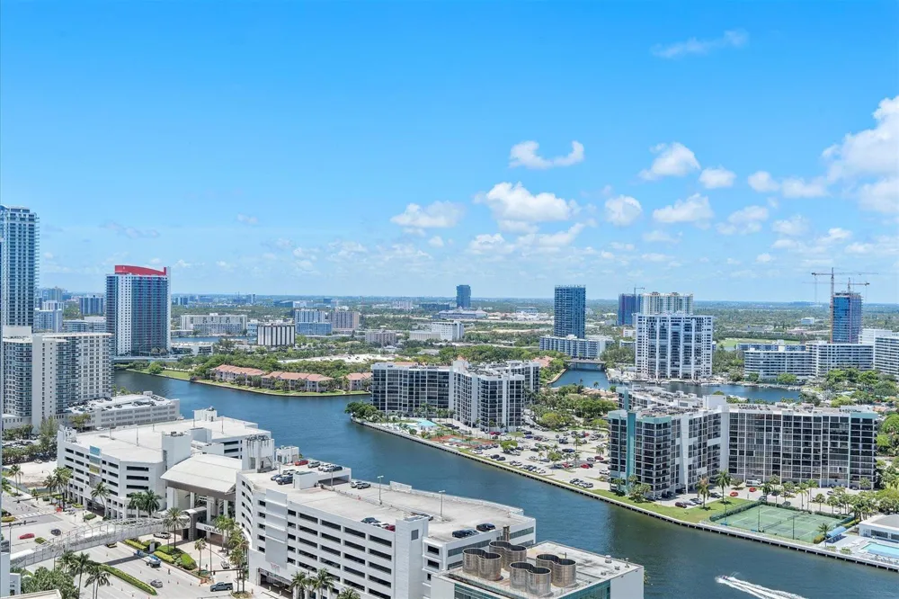 3101 S Ocean Drive #2707 Hollywood, FL 33019