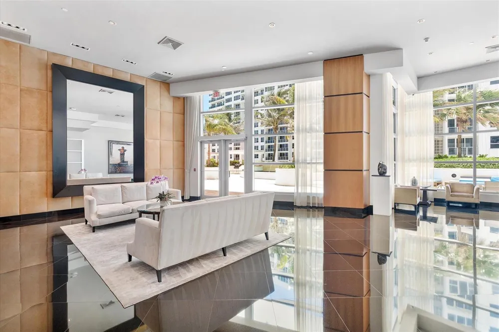 3101 S Ocean Drive #2707 Hollywood, FL 33019