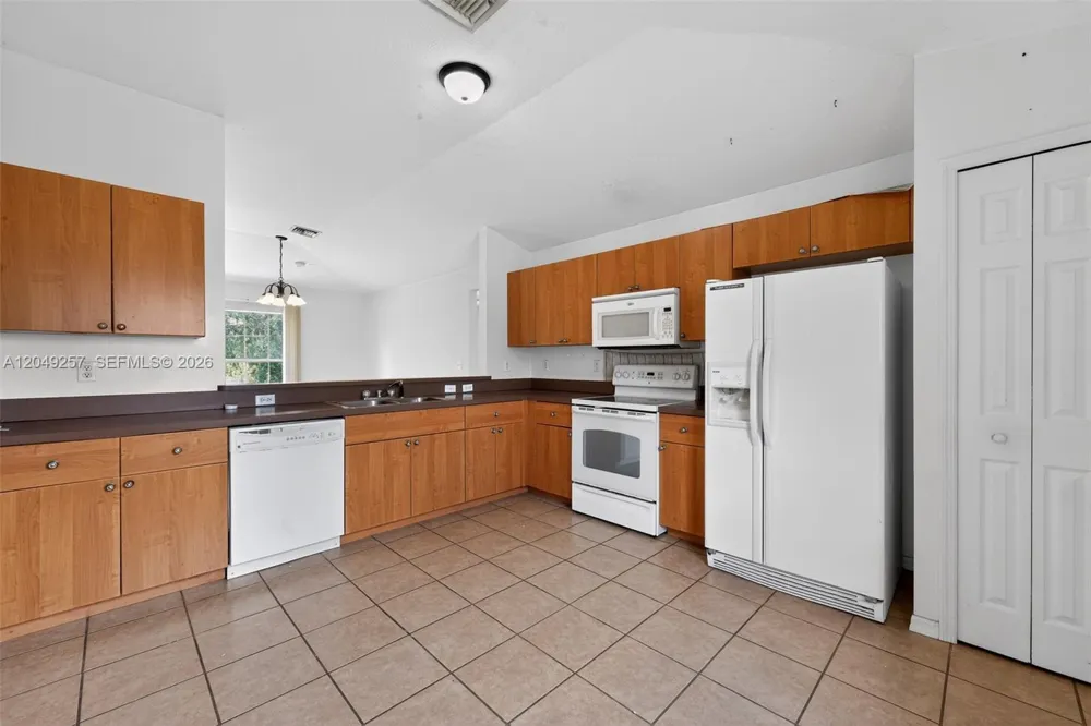 446 Windermere Dr. Lehigh Acres, FL 33972