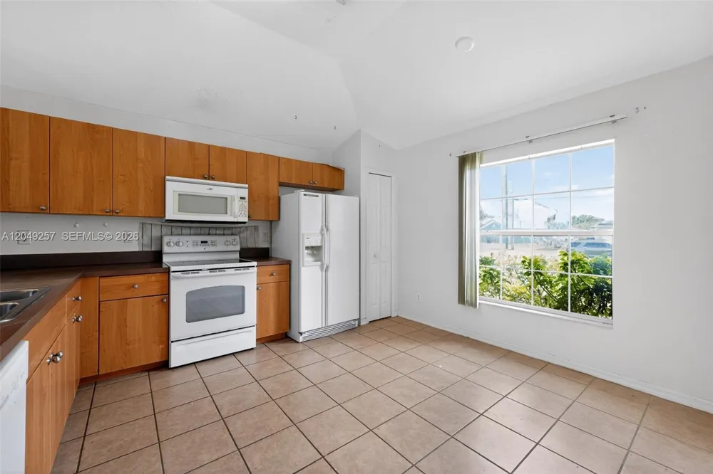 446 Windermere Dr. Lehigh Acres, FL 33972