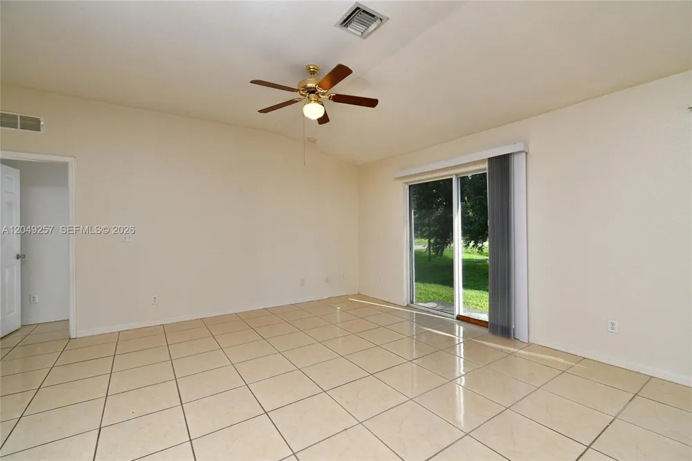 446 Windermere Dr. Lehigh Acres, FL 33972