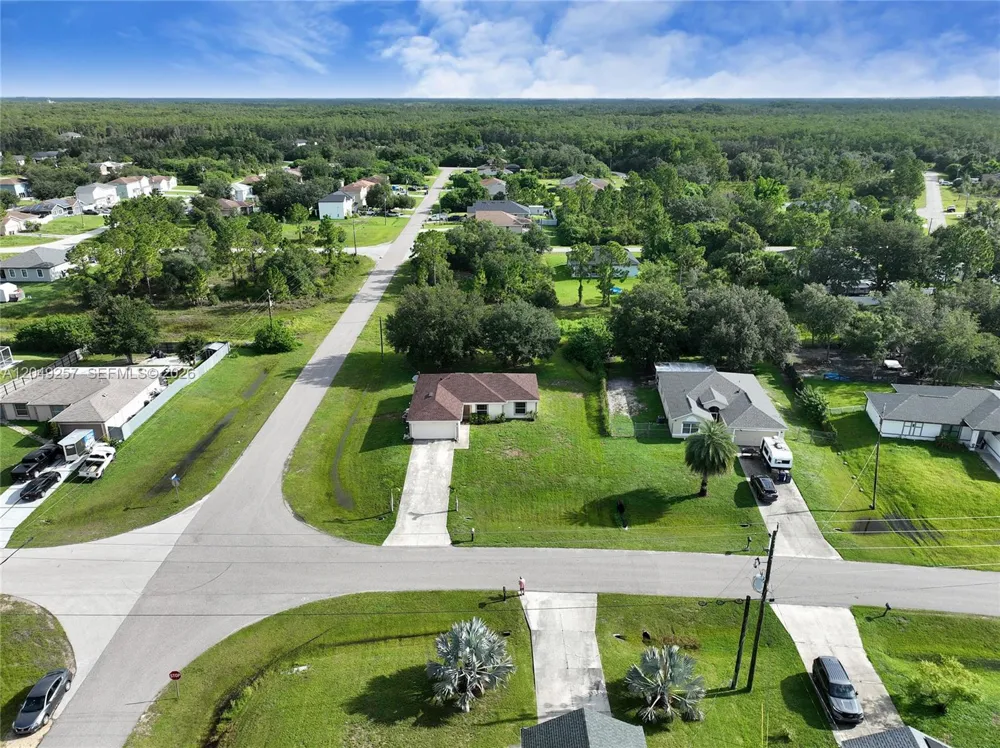 446 Windermere Dr. Lehigh Acres, FL 33972