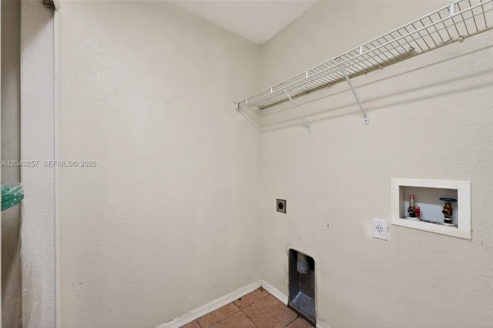 446 Windermere Dr. Lehigh Acres, FL 33972