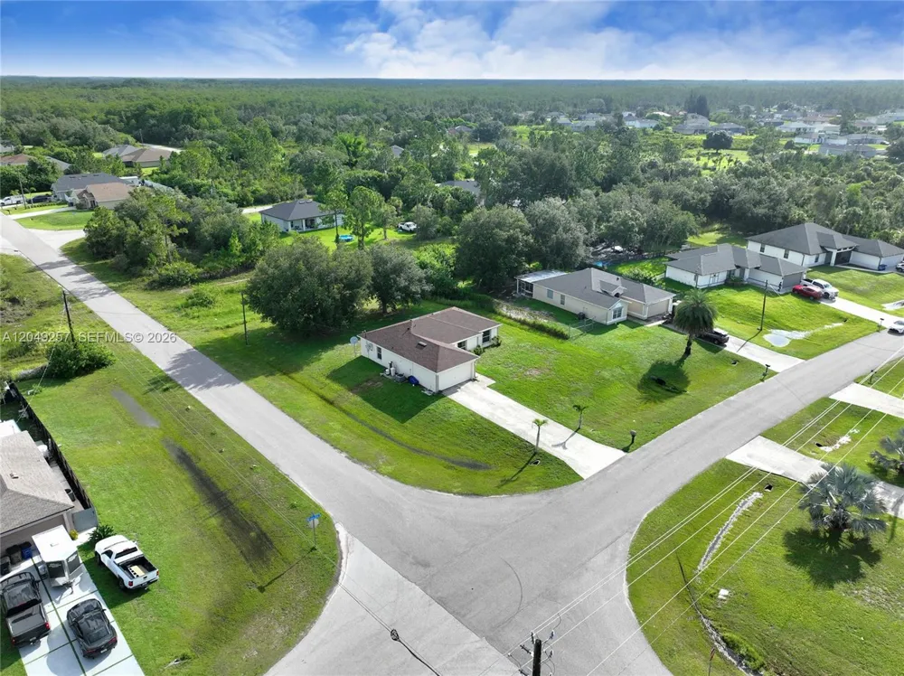 446 Windermere Dr. Lehigh Acres, FL 33972