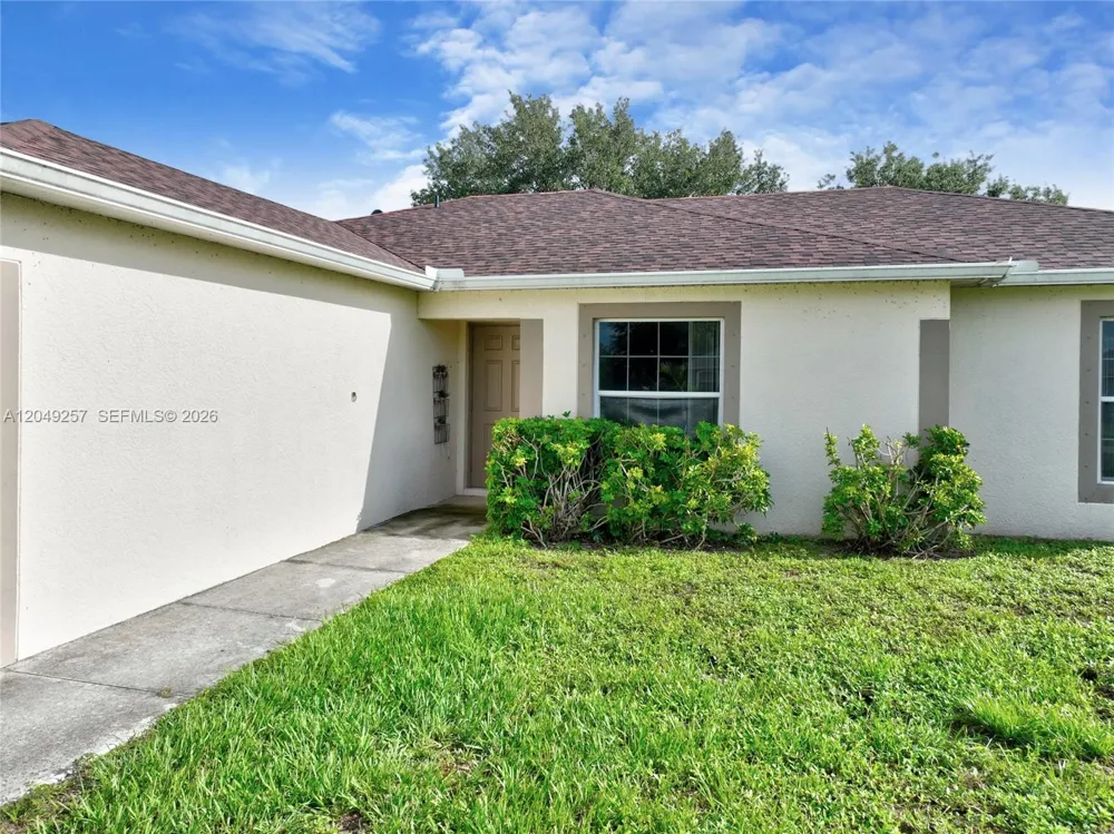 446 Windermere Dr. Lehigh Acres, FL 33972