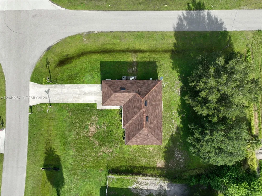 446 Windermere Dr. Lehigh Acres, FL 33972