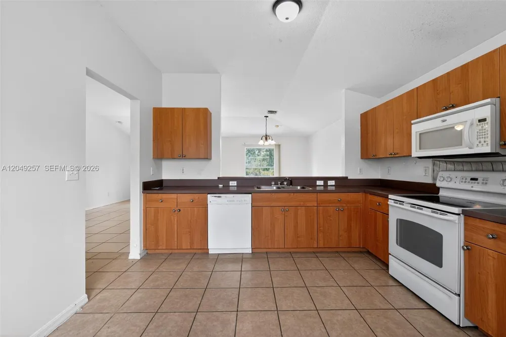 446 Windermere Dr. Lehigh Acres, FL 33972