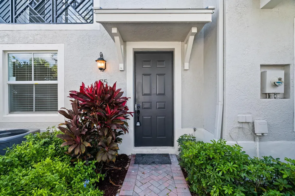 75 NW 4th Avenue #75 Delray Beach, FL 33444