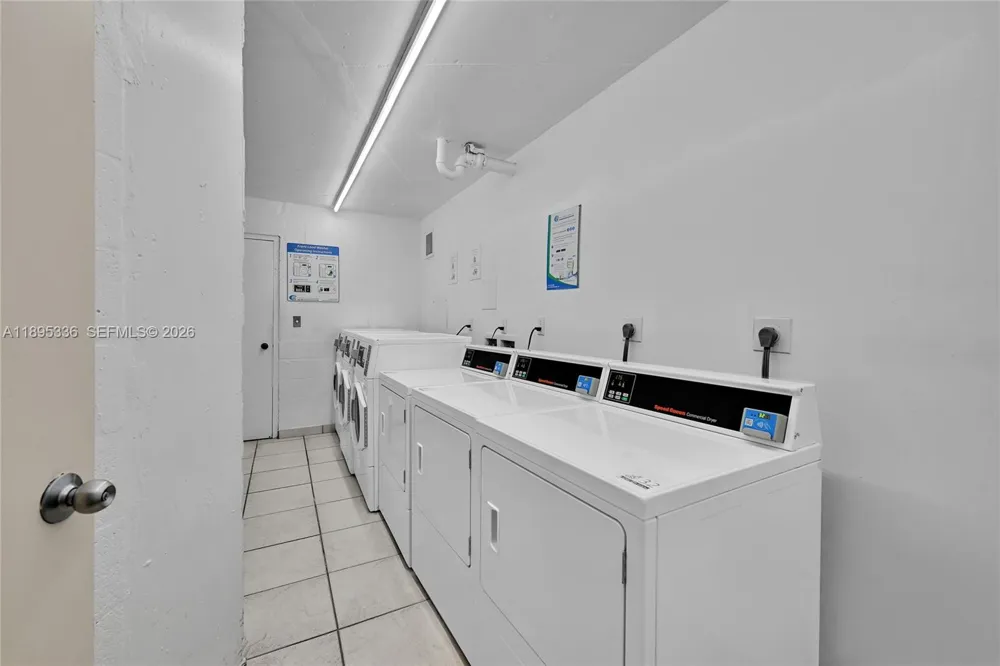 800 Parkview Dr #605 Hallandale Beach, FL 33009