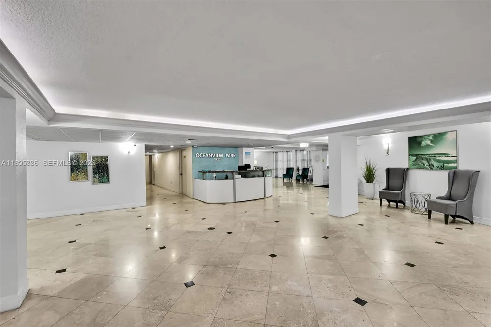 800 Parkview Dr #605 Hallandale Beach, FL 33009