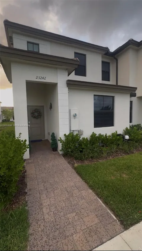 23242 SW 127th Ct