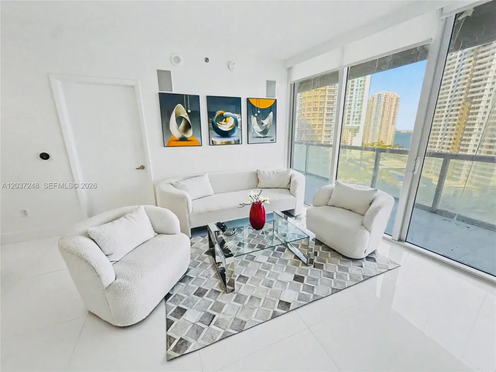 465 Brickell Ave #1605 Miami, FL 33131