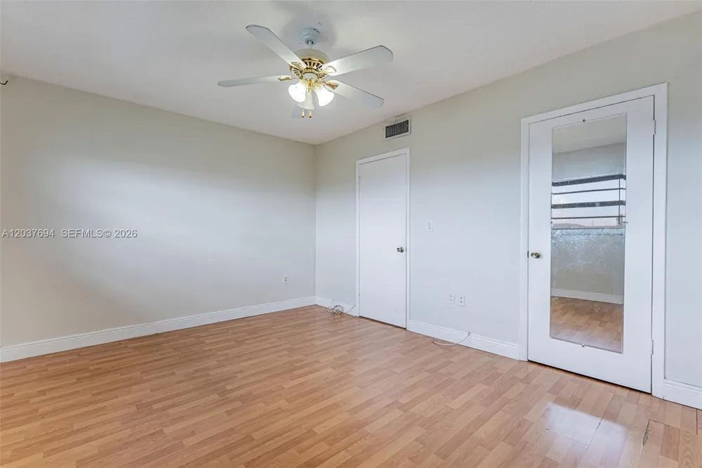 1100 W 35th St #23 Hialeah, FL 33012