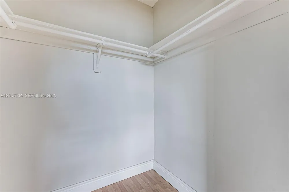 1100 W 35th St #23 Hialeah, FL 33012