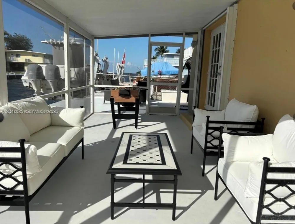 235 Anne Bonny Dr Key Largo, FL 33034