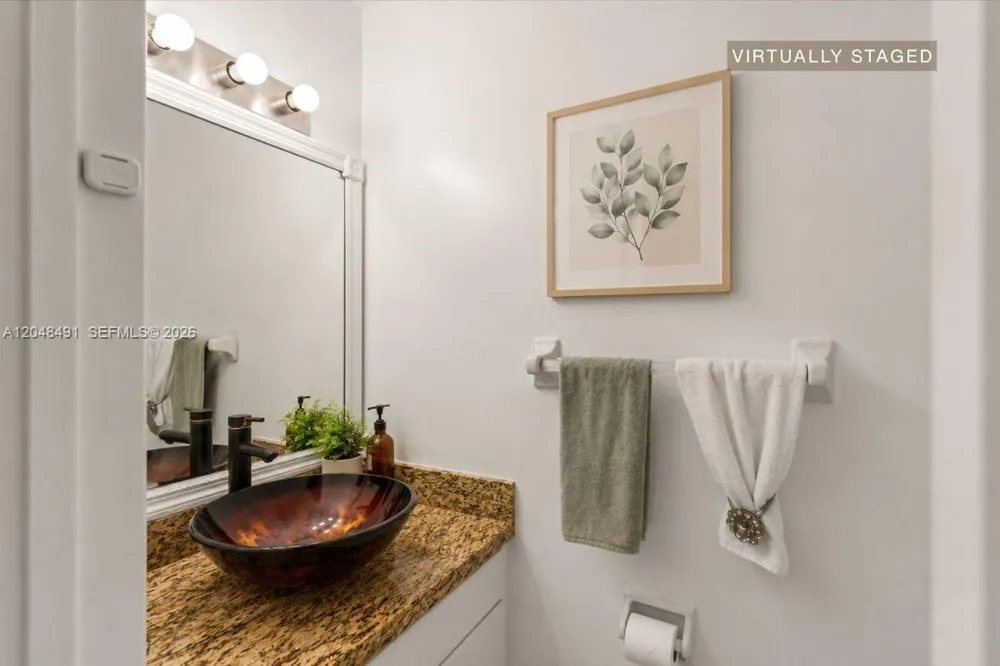 10014 Hammocks Blvd #204-4 Miami, FL 33196