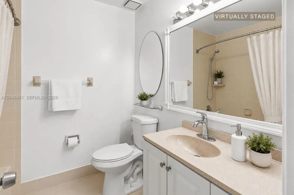 10014 Hammocks Blvd #204-4 Miami, FL 33196