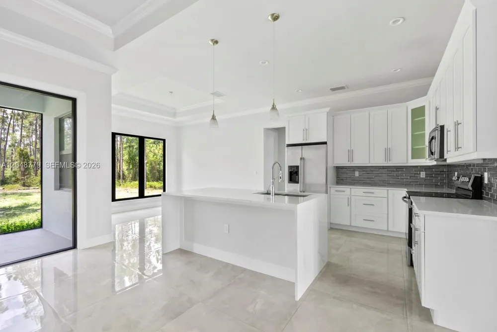 1412 22nd Ave NE Naples, FL 34120